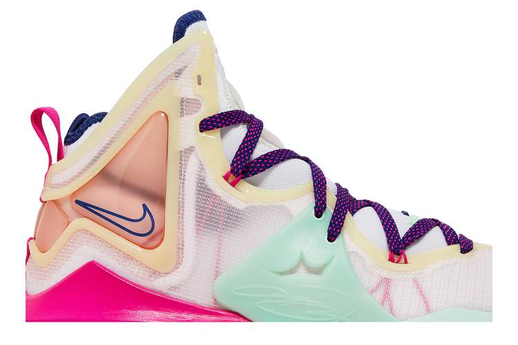 Buy LeBron 19 'Valentine's Day' - DH8459 900 | GOAT