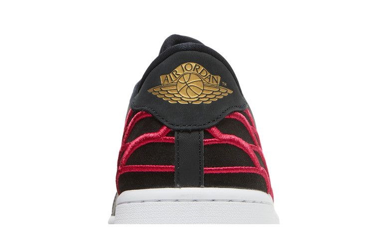 Air Jordan 1 Centre Court Black Pink