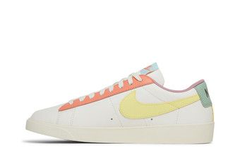 Wmns Blazer Low Le Pastel Goat