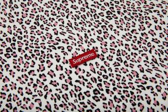 Buy Supreme Small Box Tee 'Pink Leopard' - SS22KN13 PINK