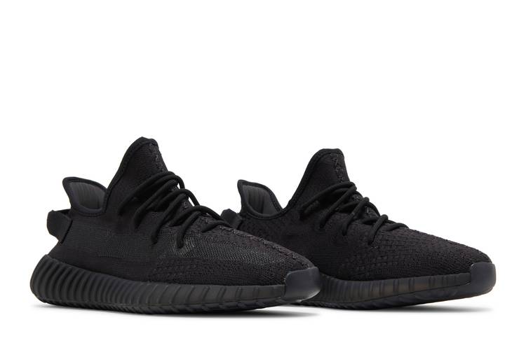 Yeezy Boost 350 V2 Onyx4