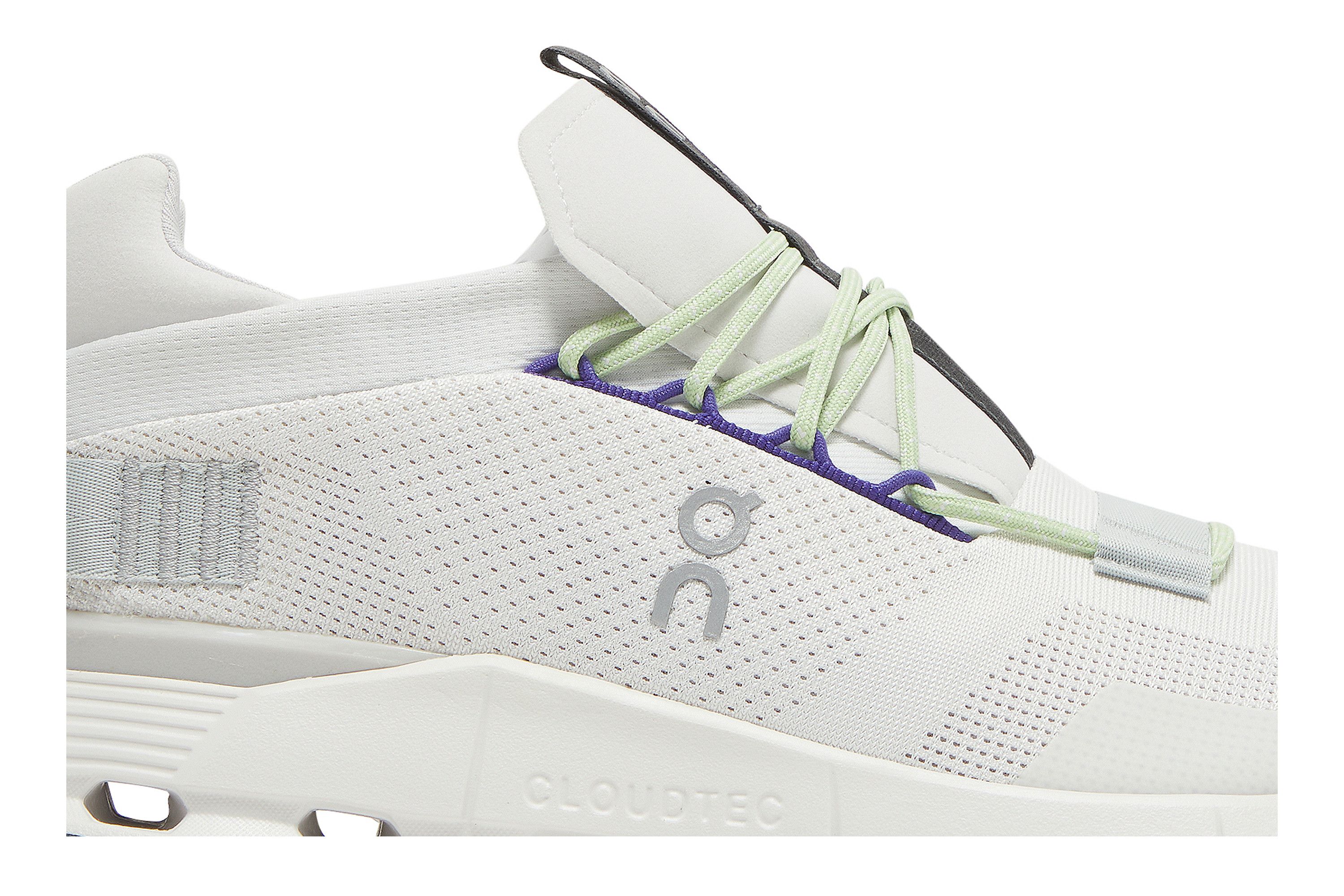 ON CLOUDNOVA 'WHITE MINERAL'