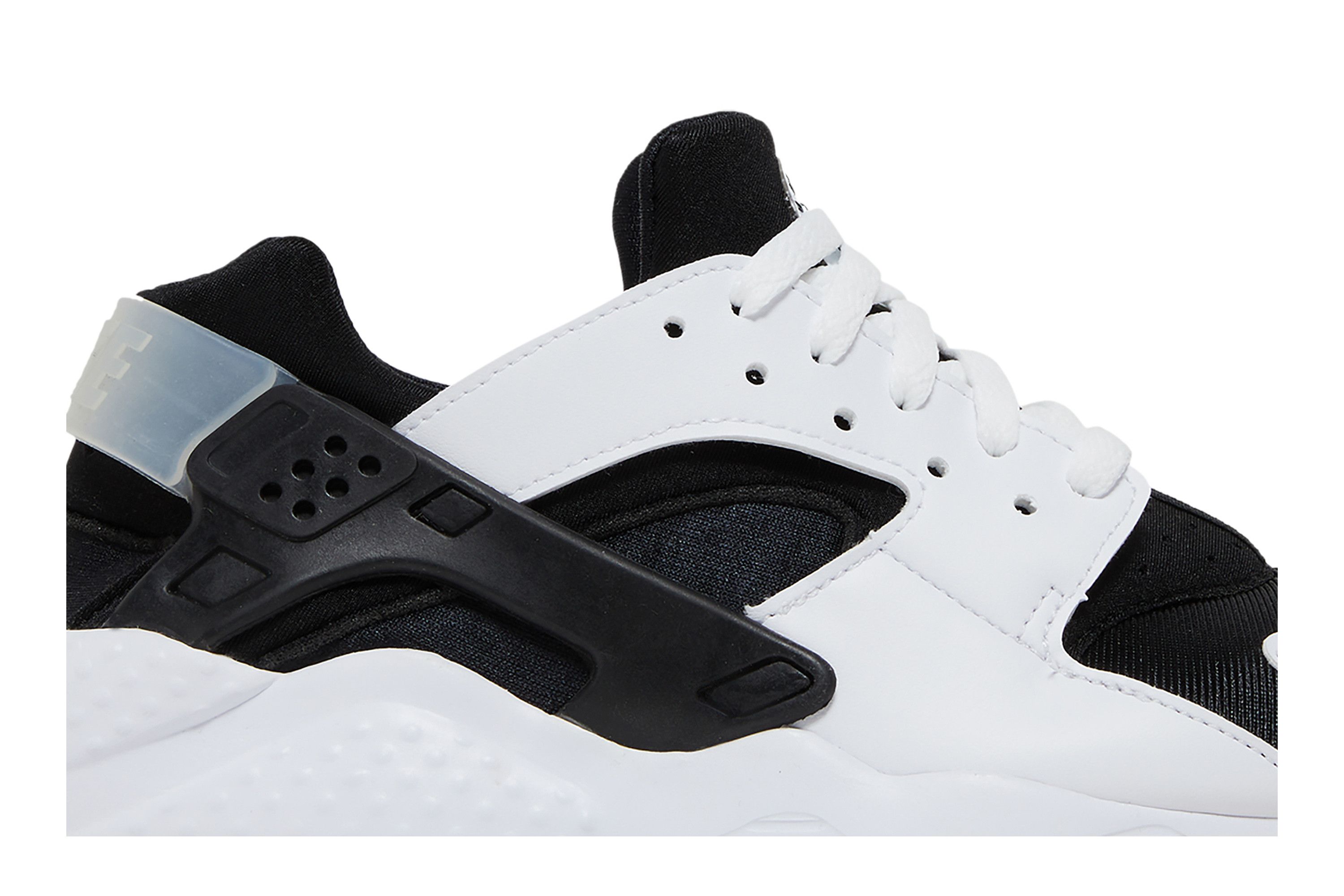 Pre-owned Nike Huarache Run Gs 'black White'