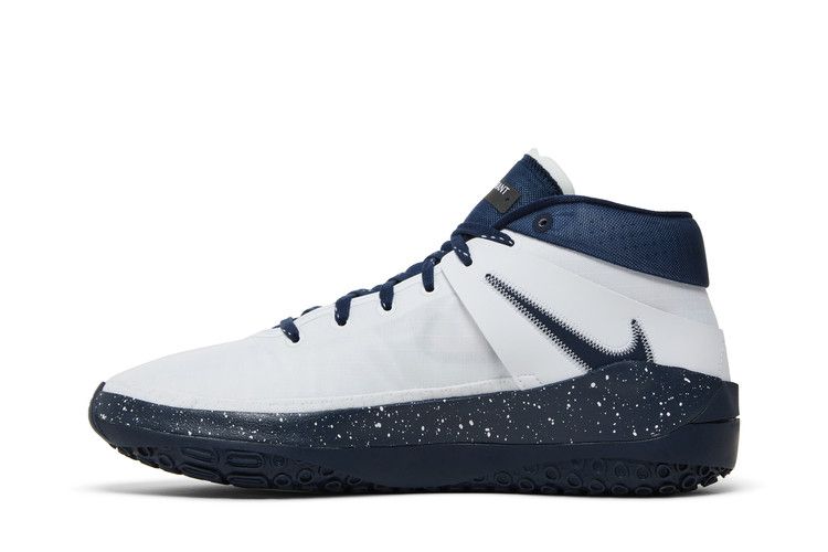 kd 13 navy and white