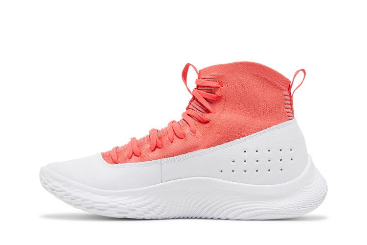 Red and white store curry 4