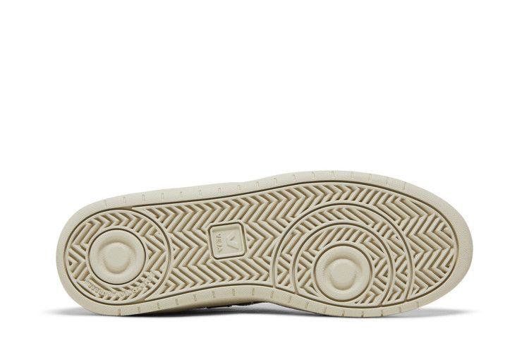 Veja V-10 Extra White Black