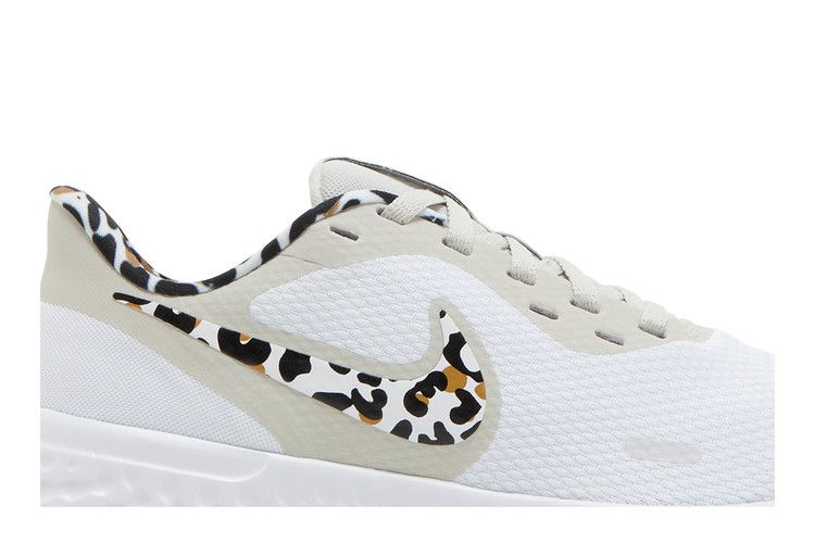 nike revolution 5 animal