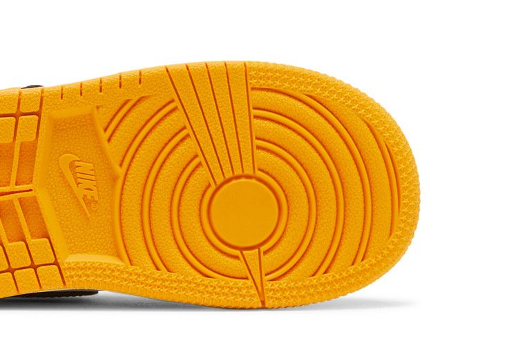 Air Jordan 1 RETRO High OG Td Yellow Toe