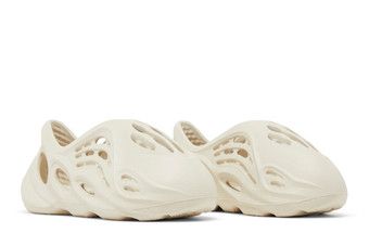サンダル adidas KIDS YEEZY Foam Runner Sand 19cm Adidas Kids Foam Runner 