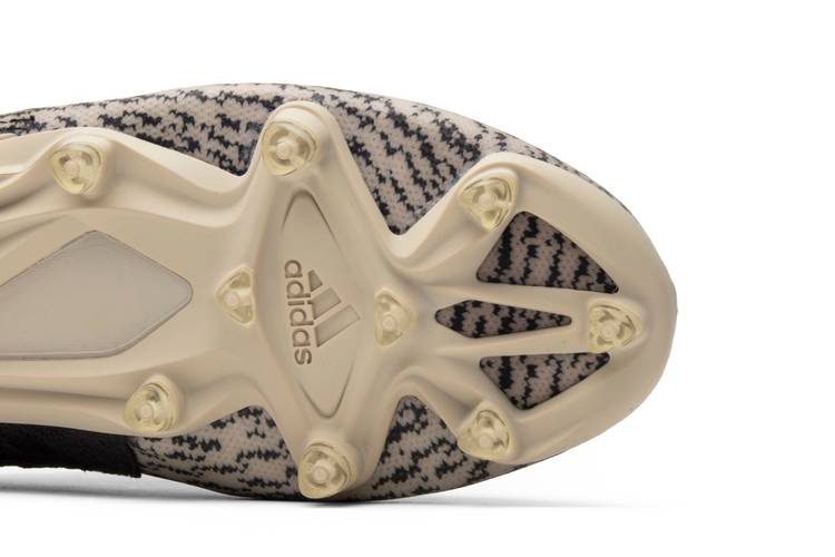 Adidas Yeezy 350 Cleat Turtle Dove