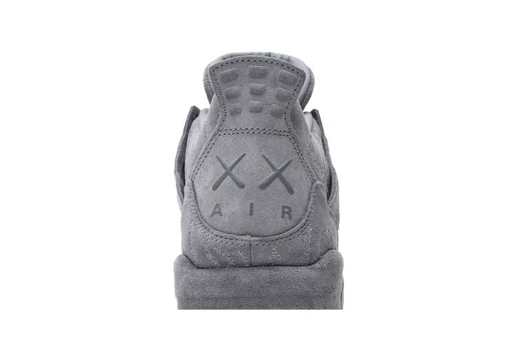 Air Jordan 4 Retro x Kaws 'Cool Grey' 930155-003