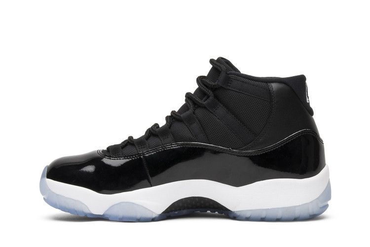 black jordan 11 retro space jam