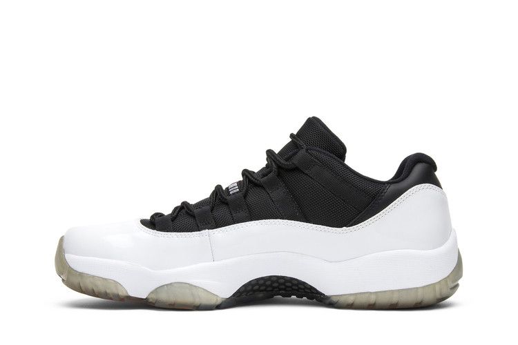 Air Jordan 11 Retro Low Tuxedo