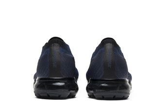 Navy blue vapormax on sale flyknit