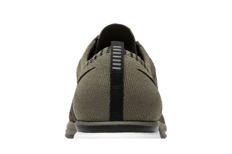 Nike sales flyknit olive