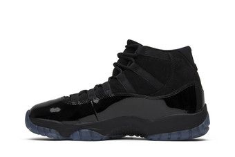 Jordan retro 11 black cap store and gown