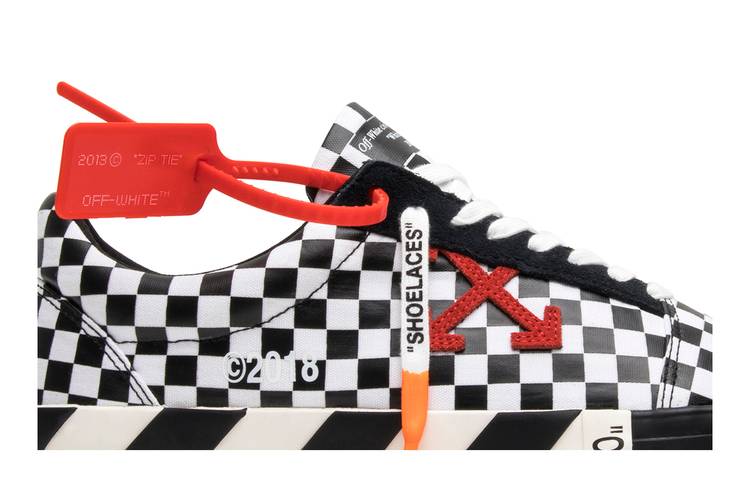 Lv ✘ Off White Fashion co-branded casual shoes🤩🤩🤩, Gallery posted by  Lisa💖