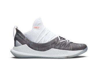 Curry 5 shop welcome home