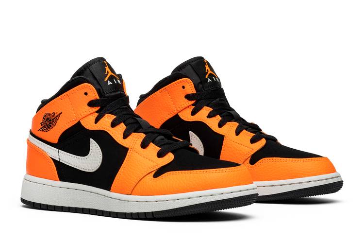 Air Jordan 1 'Black/Orange' Release Date. Nike SNKRS GB