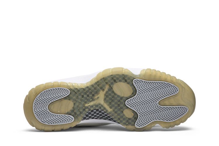 Jordan 11 light zen on sale grey