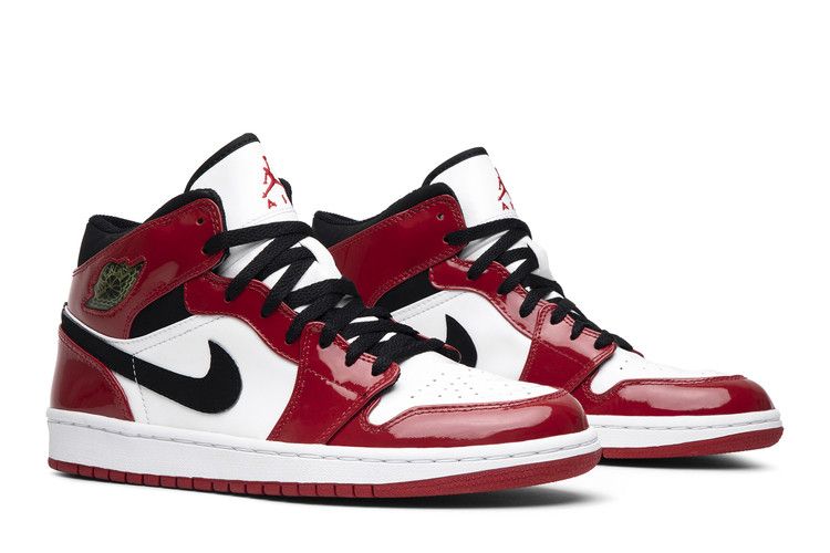 Buy Air Jordan 1 Retro Patent 'Chicago Bulls' 2003 - 136085 106 | GOAT