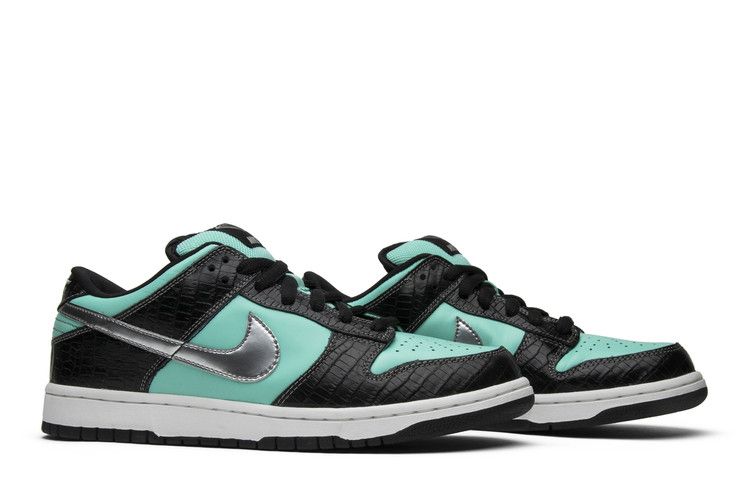 Nike sb dunk on sale diamond