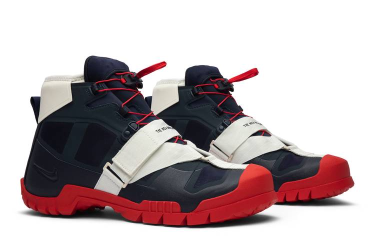 Undercover x SFB Mountain 'Obsidian Red'