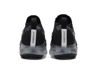 Air vapormax flyknit hot sale 3 oreo