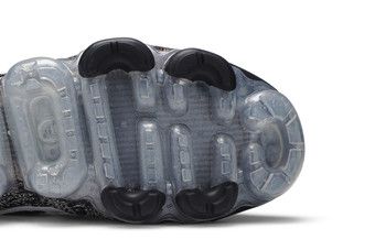 vapormax plus oreo clear bottom