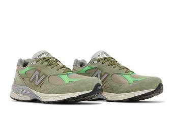 Buy Patta x 990v3 Made in USA 'Keep Your Family Close' - M990PP3 ...