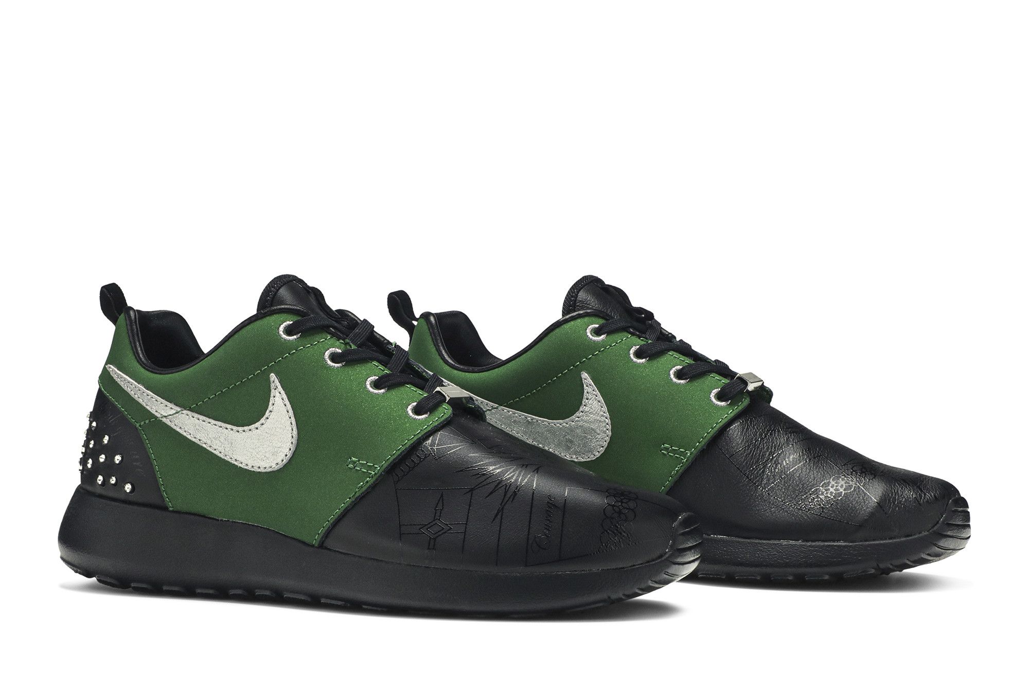 Pre-owned Nike Wmns Rosherun Db 'doernbecher' In Black