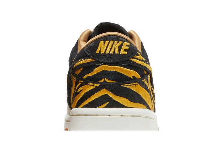 Buy Dunk Low GS 'God Of Wealth' - DQ5351 001 | GOAT Buy Dunk Low GS 'God Of Wealth' - DQ5351 001 | GOAT