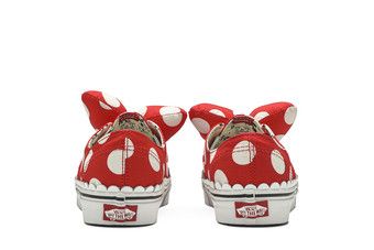 Vans x disney authentic hot sale gore red spot trainers