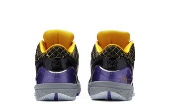 Kobe carpe outlet diem