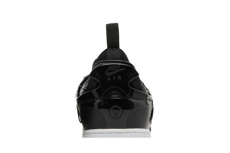 NIKE Air Force 1 UNDERCOVER CHAOS 黒 Tackle The Elements In Style With The UNDERCOVER x Nike Air