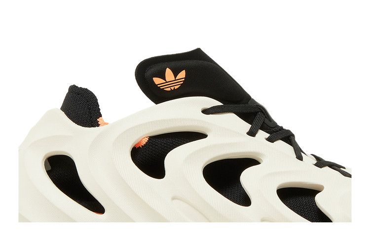 adifom q wonder white black