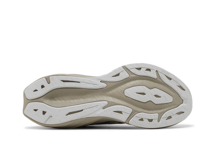 Asics Novablast 3 Black Mink