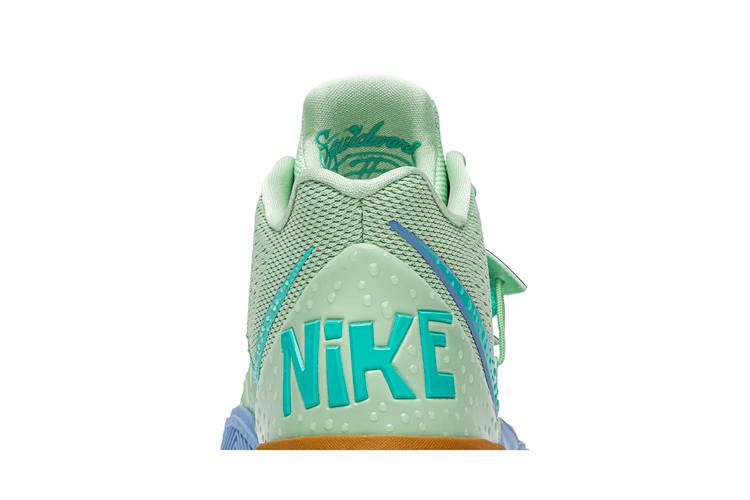 Nike Kyrie 5 Squidward Sneakers - Green for Women