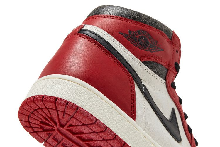 Buy Air Jordan 1 Retro High OG 'Chicago Lost & Found' - DZ5485 612 