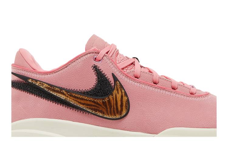 Nike LeBron 20 'Pink' DQ3828-900 - KICKS CREW