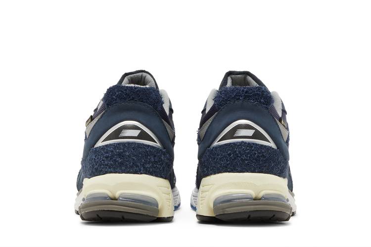 Buy INVINCIBLE x N.HOOLYWOOD x 2002R GORE-TEX 'Blue Moon