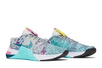 WMNS) Nike Metcon 8 'Graffiti Graphics' DQ0302-001 - KICKS CREW