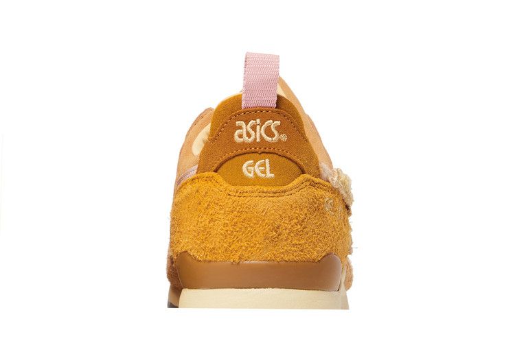 The HUNDRED% x SneakerLAH x ASICS Gel Lyte 3 Teh Tarik Special Box