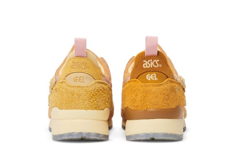 The HUNDRED% x SneakerLAH x ASICS Gel Lyte 3 Teh Tarik Special Box