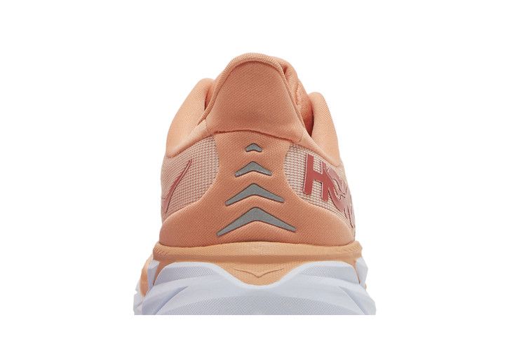 Hoka Wmns Clifton 8 'cantaloupe'