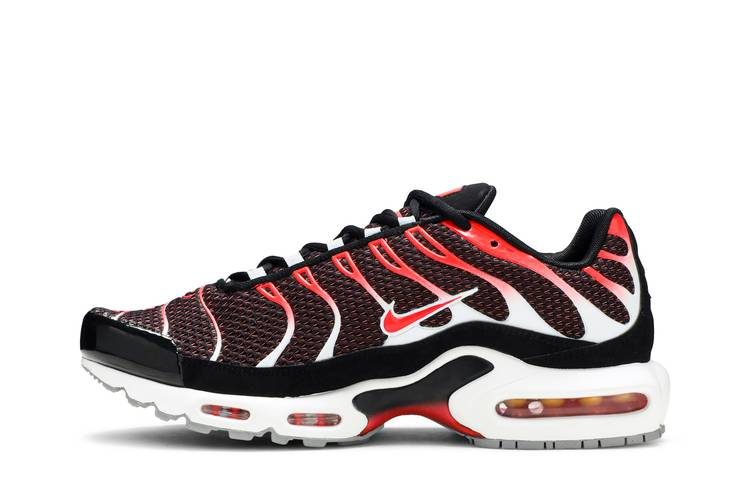 Air Max Plus Lava Triple Red – SoleMate Sneakers