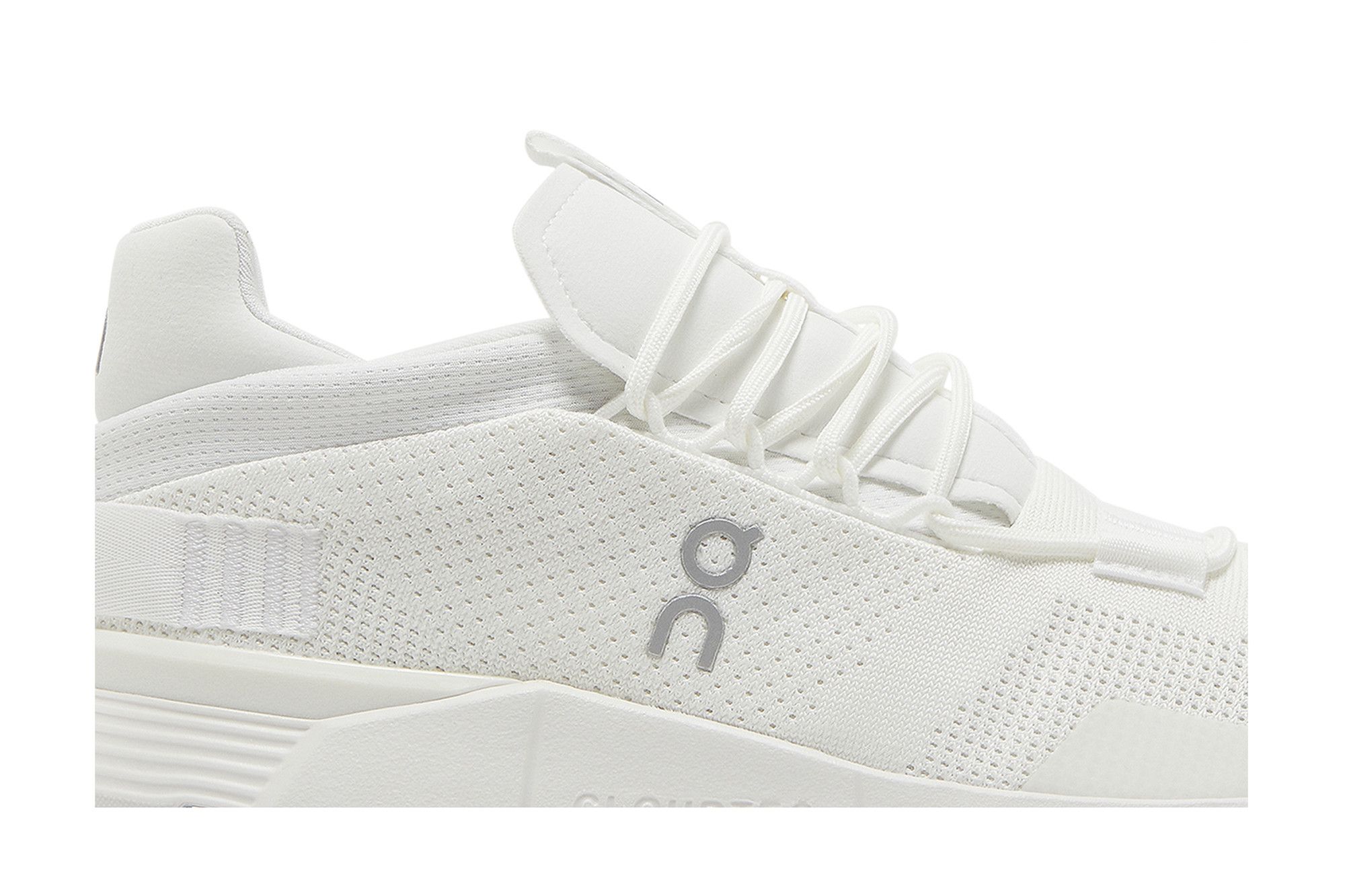 Pre-owned On Wmns Cloudnova 'triple White'