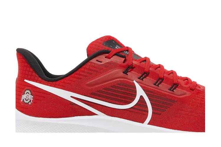 First Look At Ohio State's Nike Air Zoom Pegasus 39 Shoes - Sports  Illustrated Ohio State Buckeyes News, Analysis and More