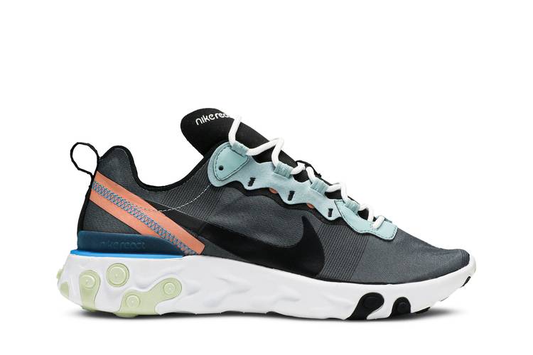 Nike drops the new React Element 55 Oakland Raiders shoe