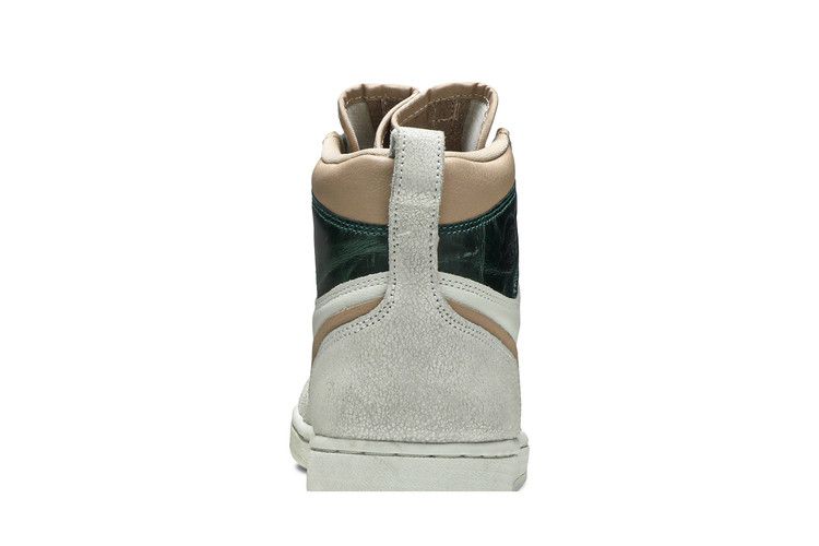 Wmns Air Jordan 1 RETRO High Zip 'mystic Green'